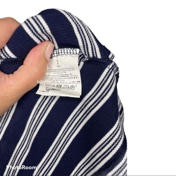 Old Navy Blue and White Striped Short Sleeved Dress Size Small - Picture 5 of 5
